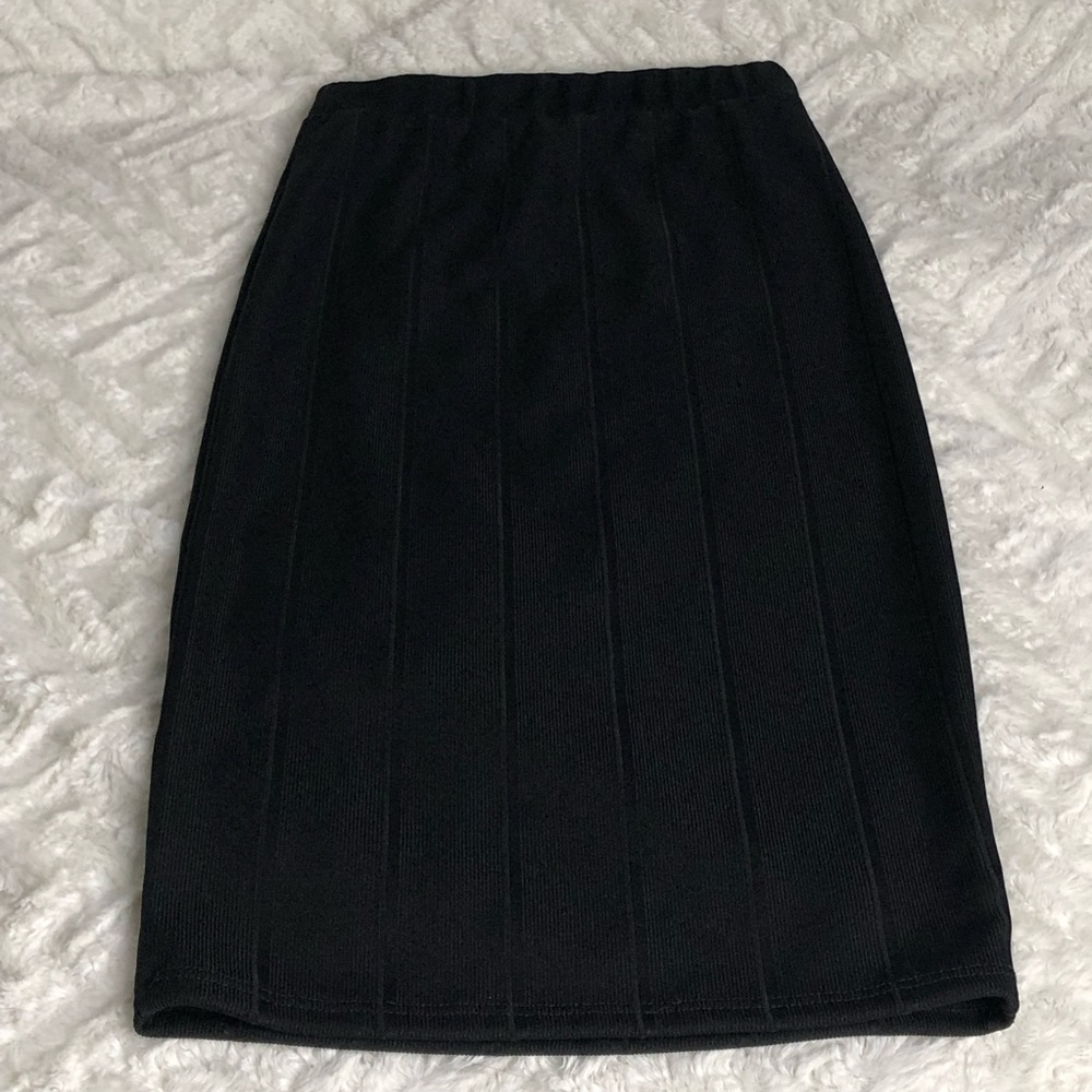 Lulus black pencil skirt XS
